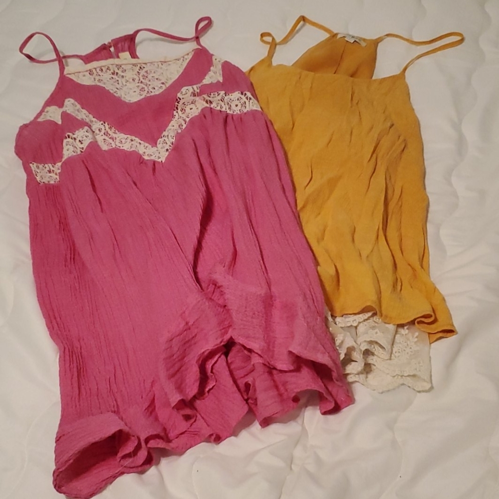 Small Umgee tank tops